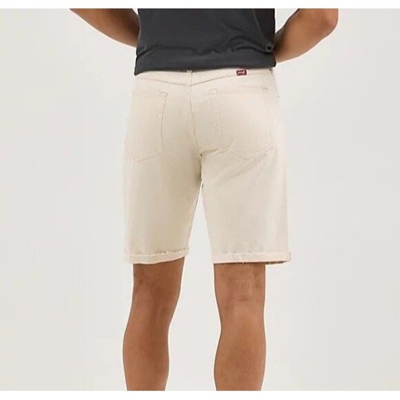 NWT Wrangler Off White Luca Denim Relaxed Fit Jean Shorts Size 42 - Picture 7 of 11